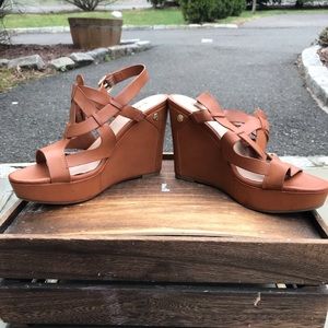 GUESS WEDGE HEELS